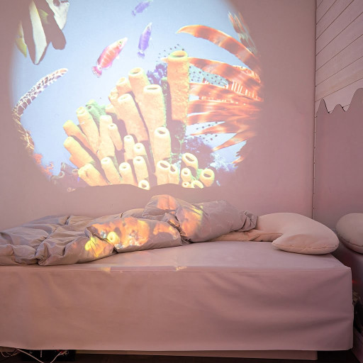 Musikkvannseng 180*200 inkl sokkel/overtrekkg/høyttalere