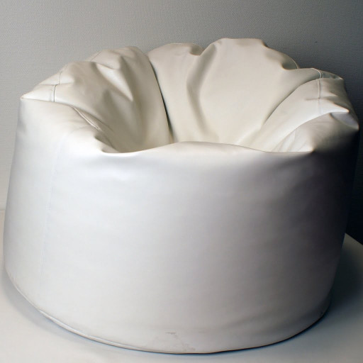 Molly Sittesekk Galon, Hvit