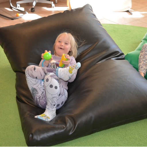 Liten dyne galon, Svart